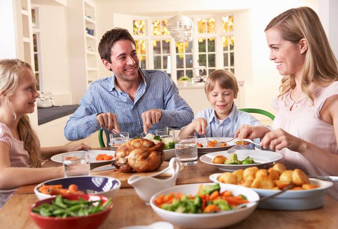 Proč jíst v rodinném kruhu